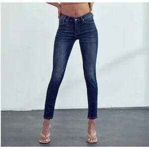 Kancan Dark Wash Mid-Rise Zip‎ Fly Stretch Skinny Denim Jeans Women's Size 3/25